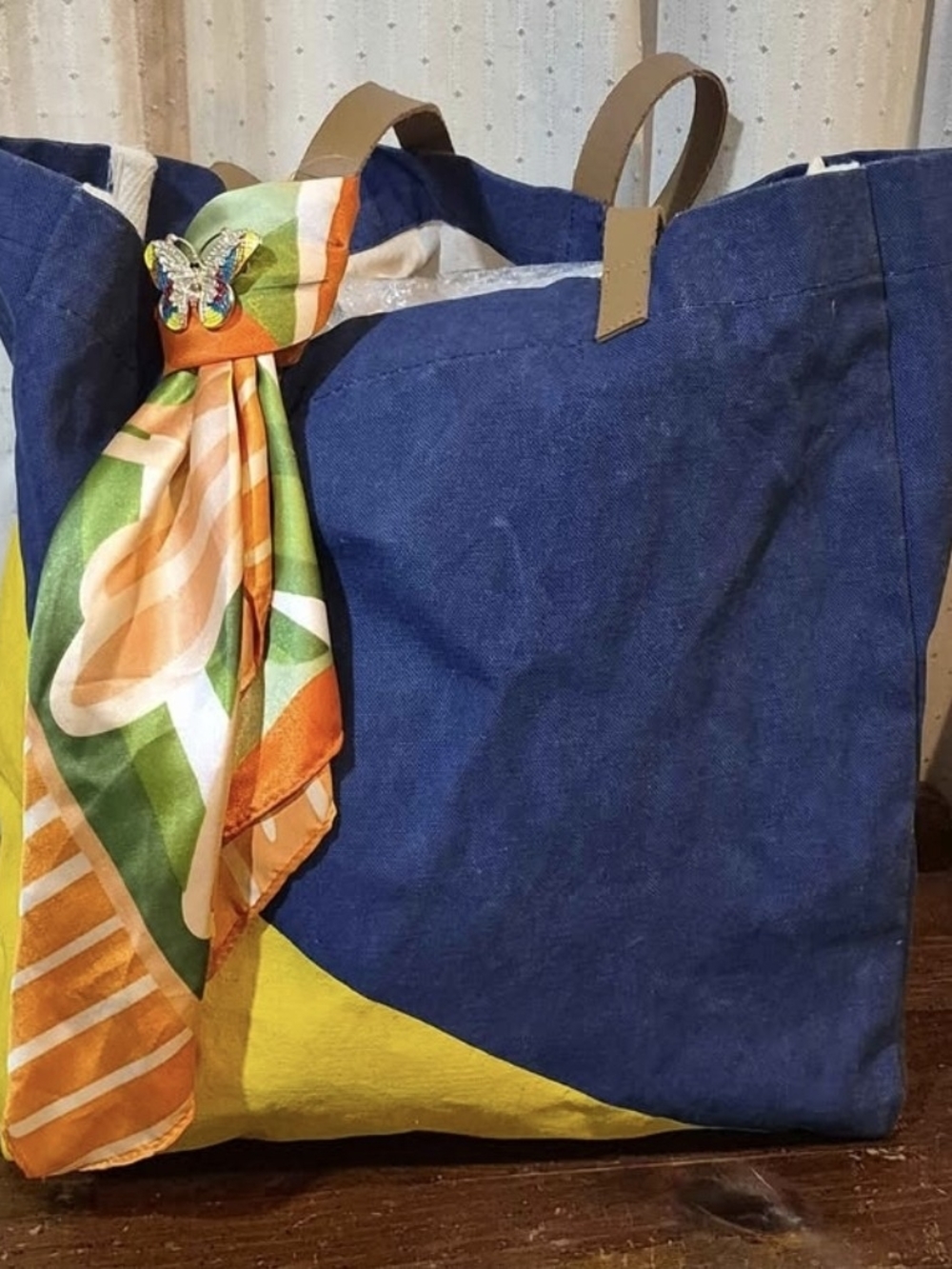 Eccolo Color Block Canvas Tote Bag W/ Scarf & Brooch